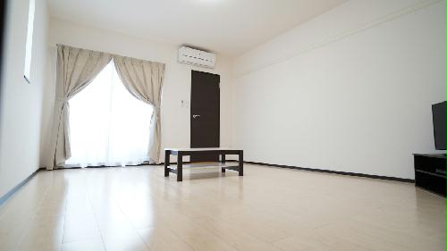 居室・リビング　明るく開放感のあるお部屋