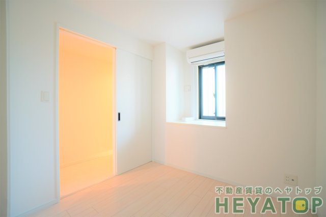 その他部屋・スペース　洋室４.５帖（同仕様写真）