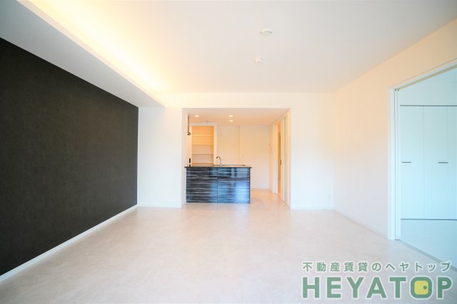 居室・リビング　ＬＤＫ１８.４帖（同仕様写真）