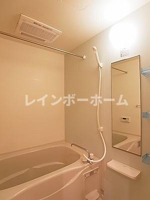 バス・シャワールーム　お風呂で日々の疲れを落としましょう