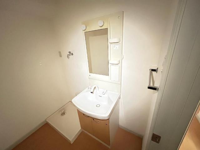 洗面設備　洗髪洗面化粧台