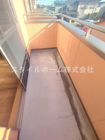 バルコニー　別部屋写真です。