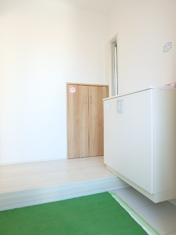 玄関　図面と現状に相違がある場合には現状を優先