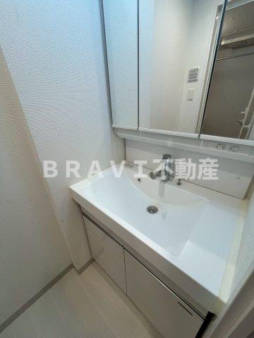 洗面設備　【RISING Maison 本町橋】朝の支度にも助かる、独