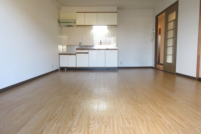 居室・リビング　約12帖の広いリビングになります。