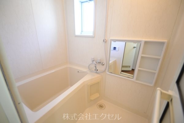 バス・シャワールーム　追い焚き完備の綺麗な浴室♪