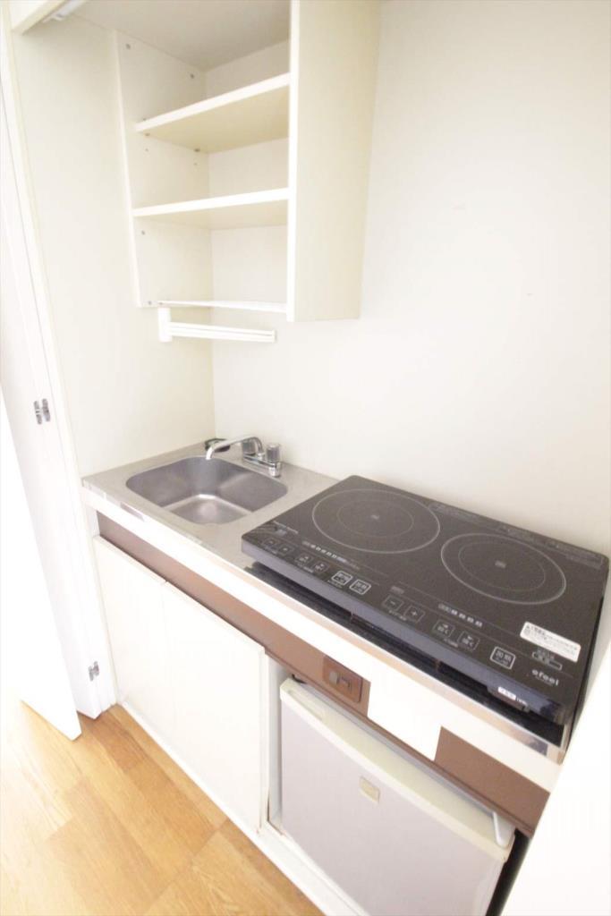キッチン　IHクッキングヒーター付き