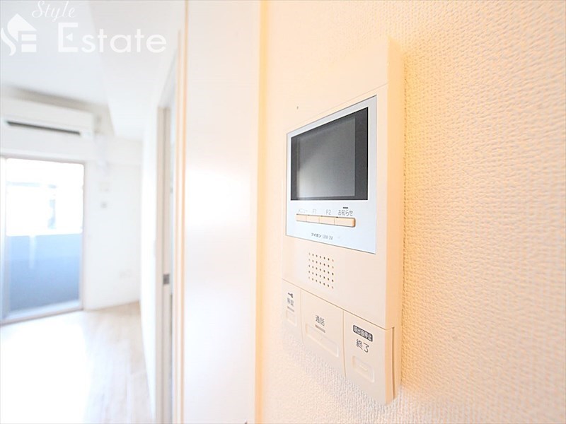 セキュリティ　モニター付きインターホン