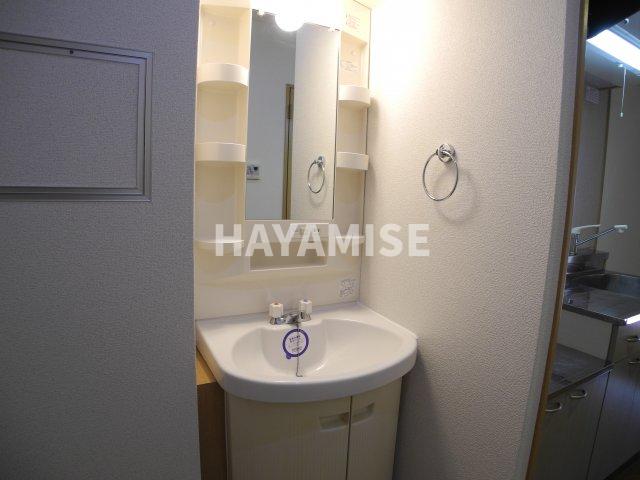 洗面設備　※同物件間取りが異なるタイプの写真でございます※現況を優先し