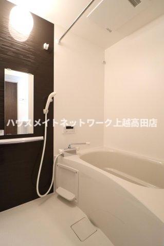 バス・シャワールーム　浴室