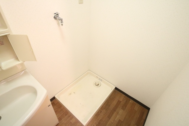 洗面設備　※他の号室の参考写真です※