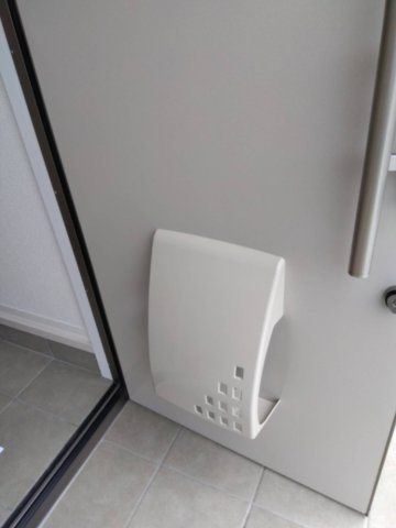 玄関　※別のお部屋の写真です（203号室）