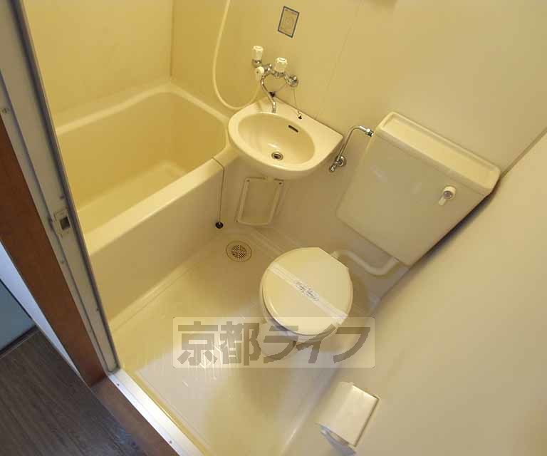 バス・シャワールーム　バスです