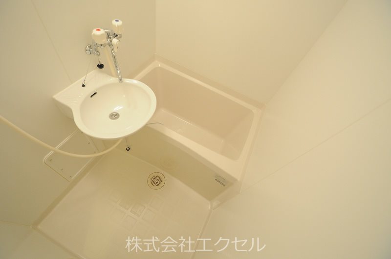 バス・シャワールーム　同等タイプのイメージ写真です。