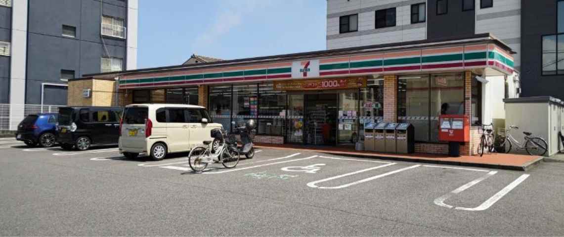 コンビニ　セブン－イレブン大分花津留店（コンビニ）まで534m