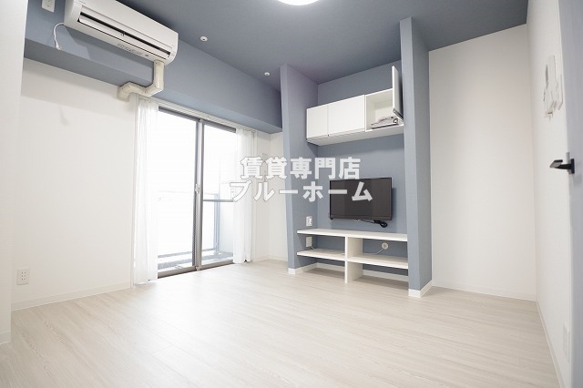 居室・リビング　7.5帖の明るい洋室！