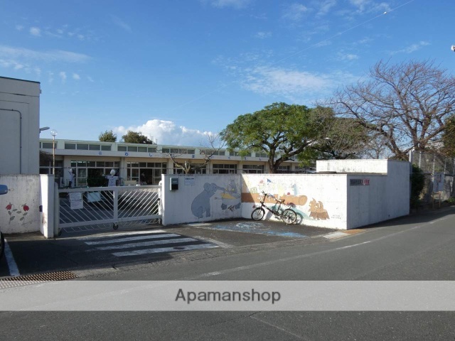 幼稚園・保育園　鷲津保育所（幼稚園・保育園）まで708m