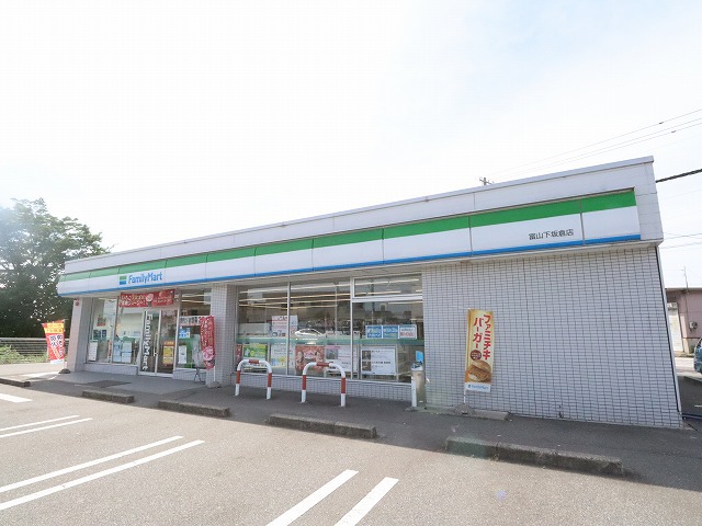 コンビニ　ファミリーマート（コンビニ）まで429m
