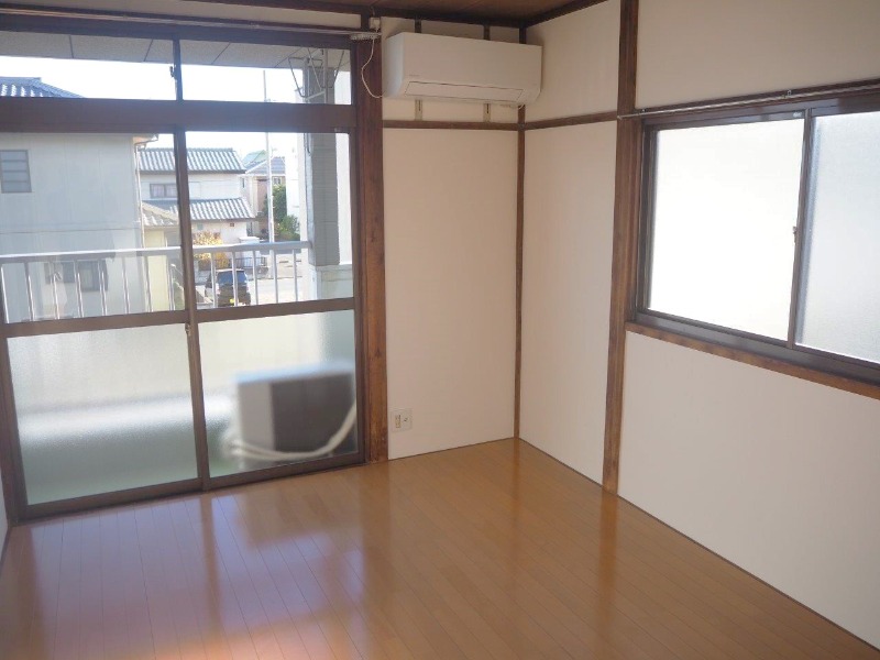 居室・リビング　図面と現状に相違がある場合には現状を優先