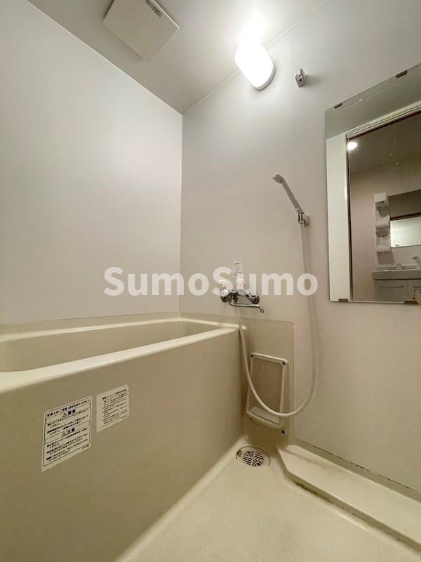 バス・シャワールーム　ゆったり過ごせるお風呂です