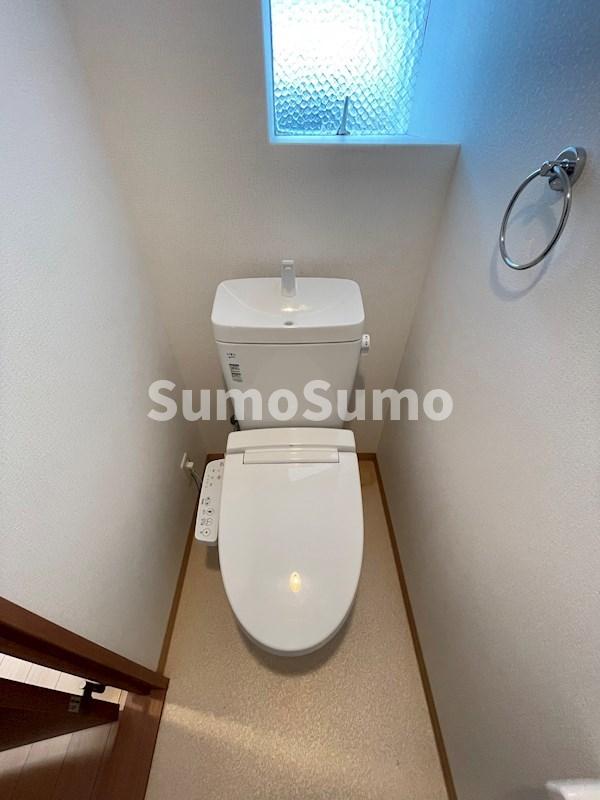 トイレ　落ち着いたトイレです