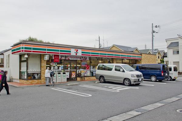コンビニ　セブンイレブン向日寺戸店（コンビニ）まで499m