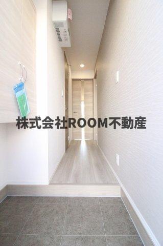 エントランス　落ち着いたエントランスです