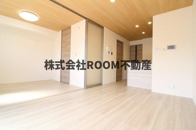 居室・リビング　こちらのリビングで趣味の時間をお楽しみください