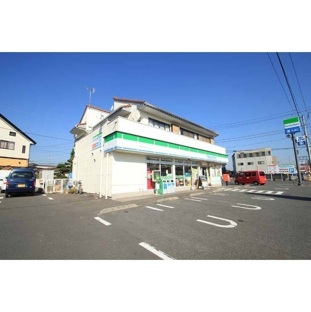 コンビニ　ファミリーマート神立中央一丁目店（コンビニ）まで776m