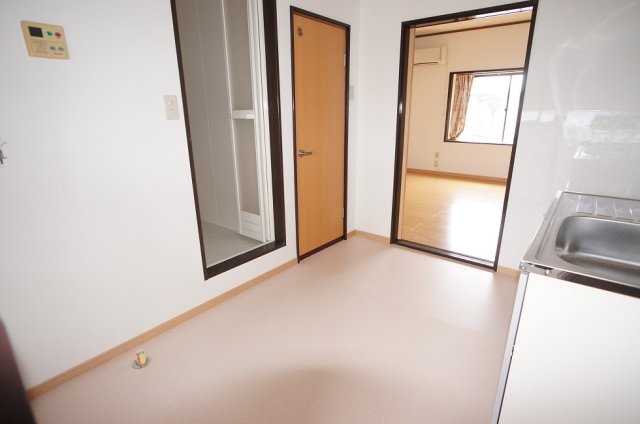 その他　キッチンホール