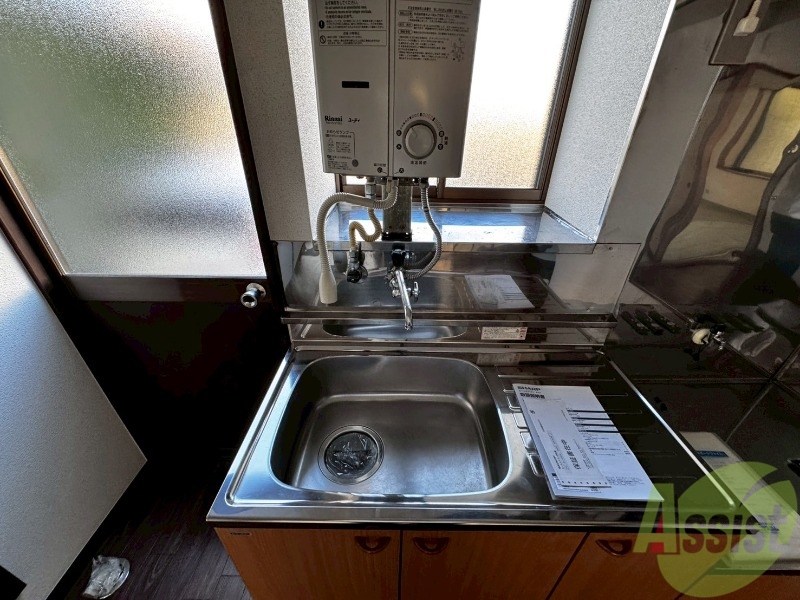 洗面設備　洗面台は無いのですが、朝の身支度はこちらでできそうです。