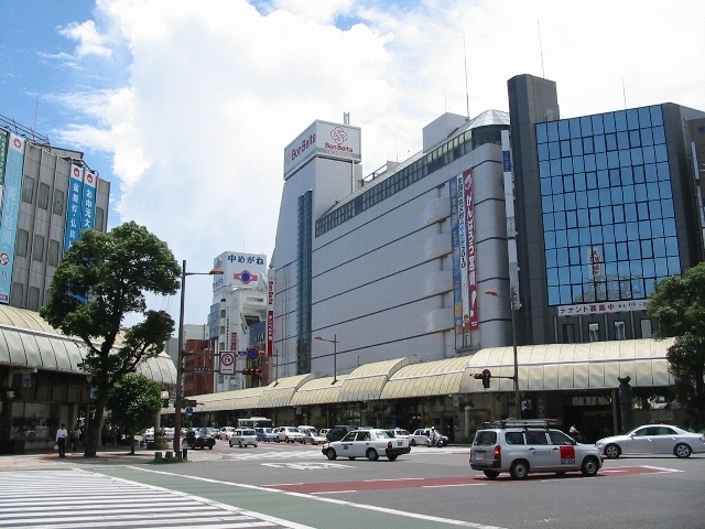 ショッピングセンター　ボンベルタ橘西館（ショッピングセンター）まで1677m