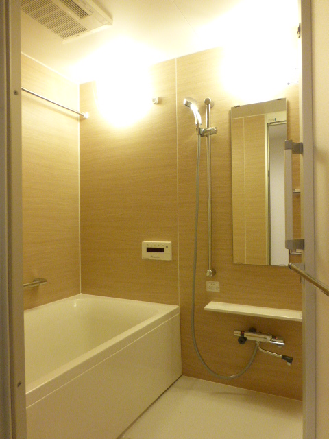 バス・シャワールーム　別部屋参考画像