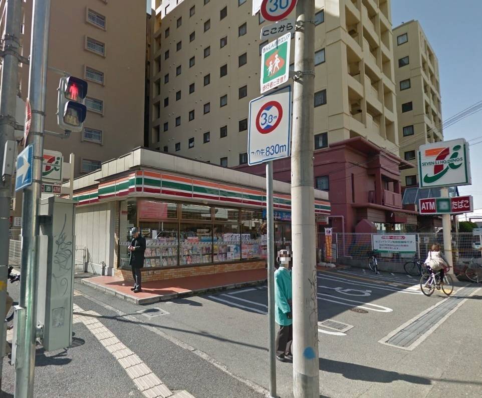 コンビニ　セブンイレブン 吹田江坂町2丁目店（コンビニ）まで102m