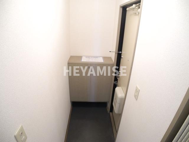 玄関　※室内画像は別号室のもの