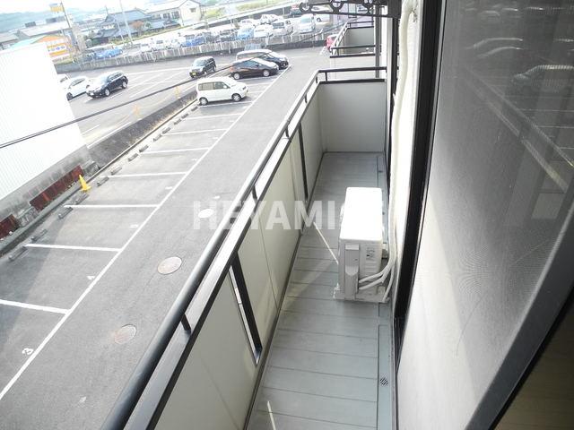 バルコニー　※室内画像は別号室のもの