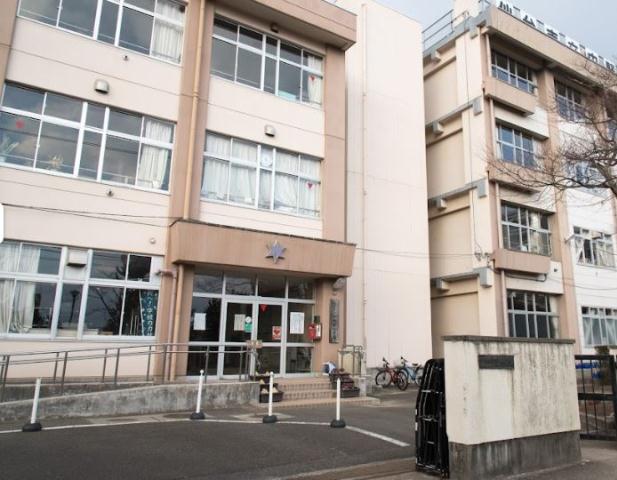 小学校　仙台市立中野栄小学校（小学校）まで761m