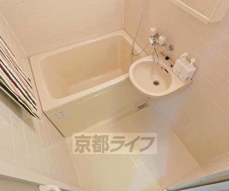 バス・シャワールーム　２セパレートタイプの浴室です！