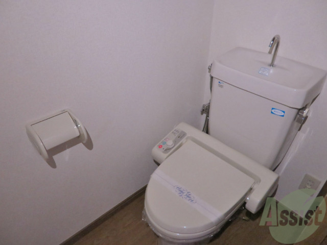 トイレ　こちらはトイレです。清潔感があり、安心して使用できます。