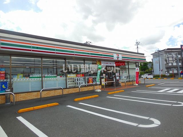 コンビニ　セブンイレブン 薩摩川内平佐町店（コンビニ）まで953m