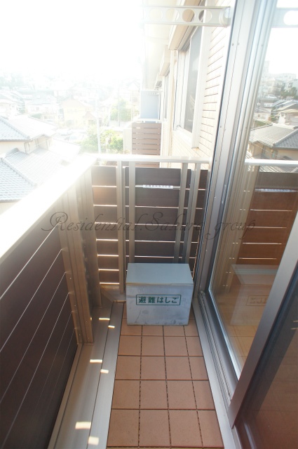 バルコニー　開放的で明るい空間を演出してくれるバルコニーです♪