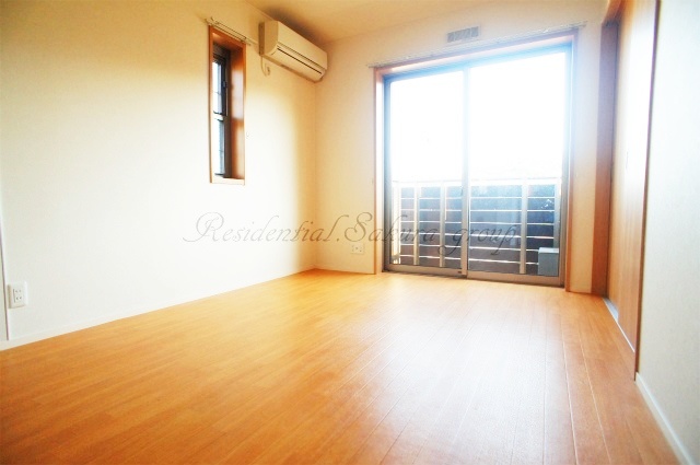 居室・リビング　開放感のあるゆったりとしたお部屋です♪