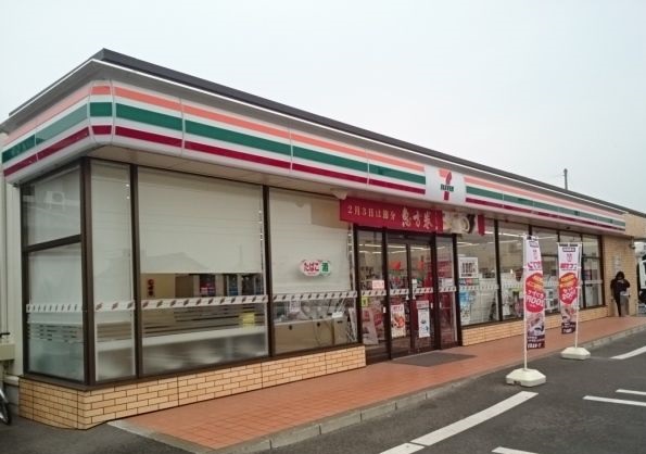 コンビニ　セブン－イレブン 観音寺三本松店（コンビニ）まで419m