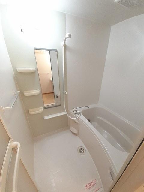 バス・シャワールーム　バスルーム