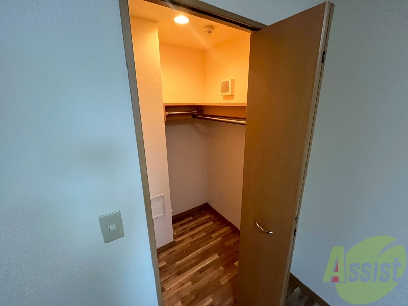 収納　寝室のクローゼットにもたくさん収納出来ますね！