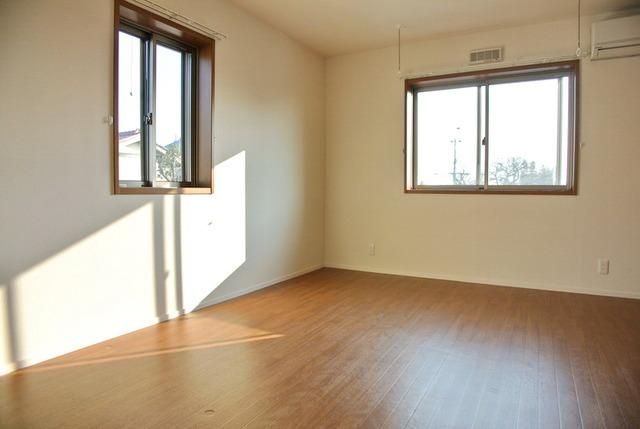 その他設備　☆二面採光の明るいお部屋☆
