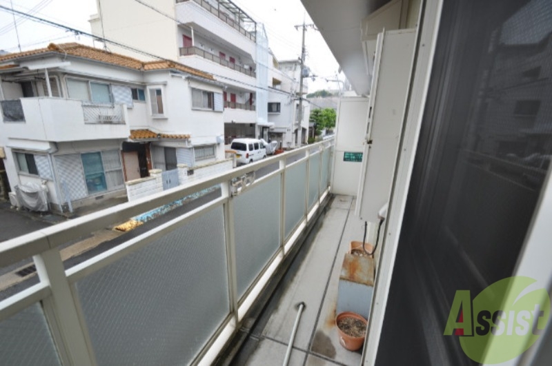 バルコニー　良好な住環境と景観が守られる低層地域