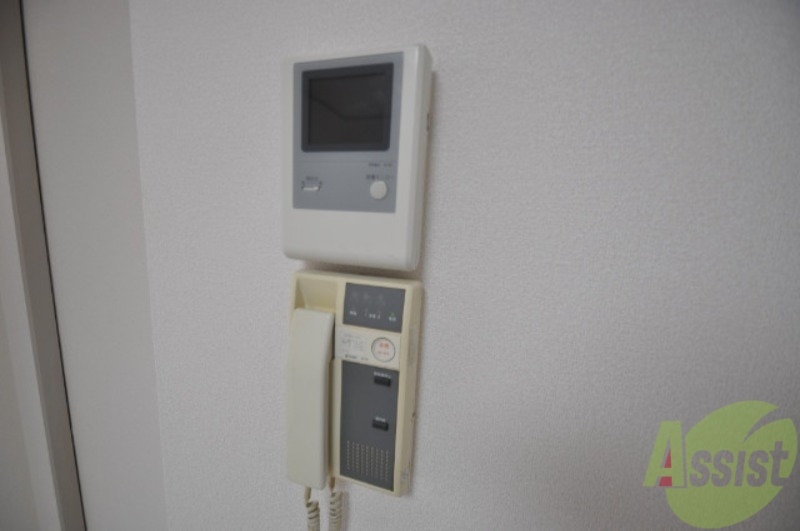 セキュリティ　もしもし、来客の確認は必ずしてからドアを開けてくださいね