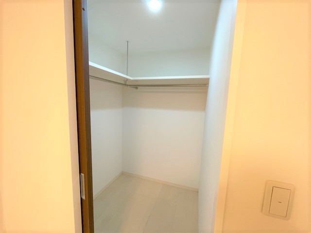 収納　別部屋の参考写真