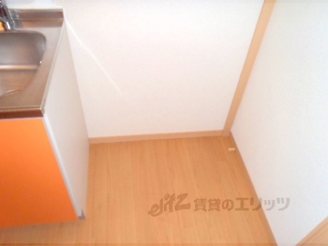 その他部屋・スペース　冷蔵庫はキッチンの横に